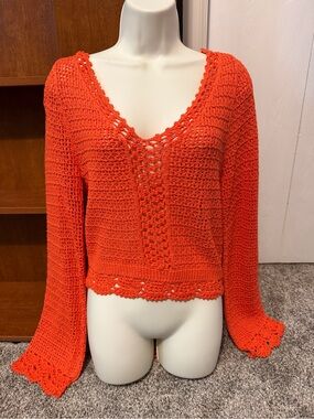 Willow and Root Crochet V-Neck Long Sleeve Top